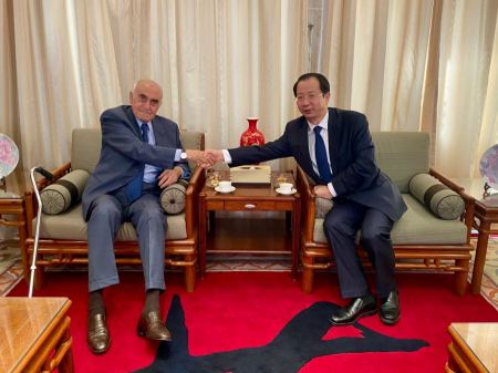 المصري يبحث مع السفير الصيني في الأردن سبل وقف العدوان على غزة